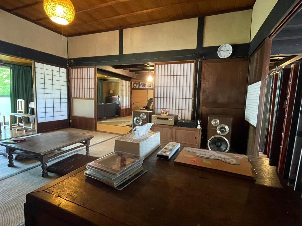 ゲストハウス　にじゅうよん Sakashita Exterior foto